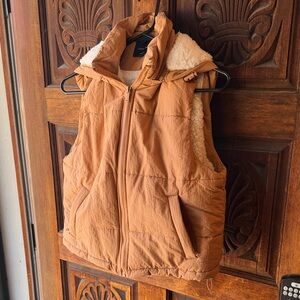 Love Tree Camel Sherpa-Lined Puffer Vest detachable hood